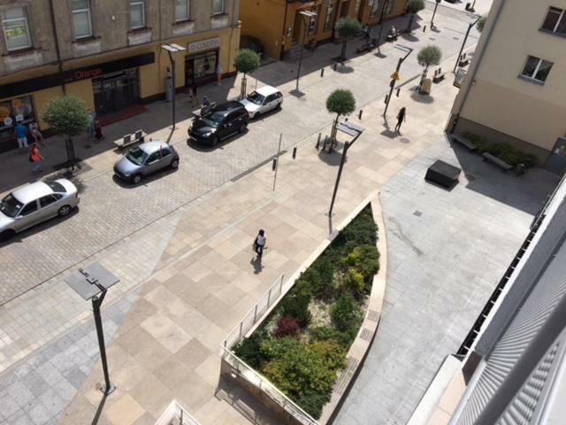 Family & Business Elegant Apartments Rynek Centrum Downtown - 2 Bedroom, Balcony, Parking キェルツェ エクステリア 写真