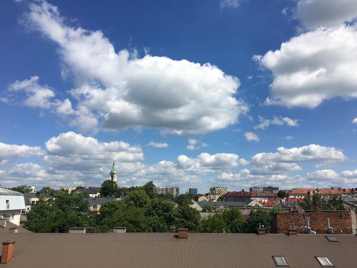 Family & Business Elegant Apartments Rynek Centrum Downtown - 2 Bedroom, Balcony, Parking キェルツェ エクステリア 写真